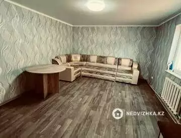 3-комнатный дом, 7 соток, 70 м², на длительный срок