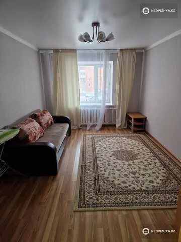 1-комнатная квартира, этаж 3 из 9, 38 м²