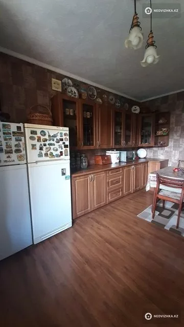 3-комнатная квартира, этаж 2 из 2, 66 м²